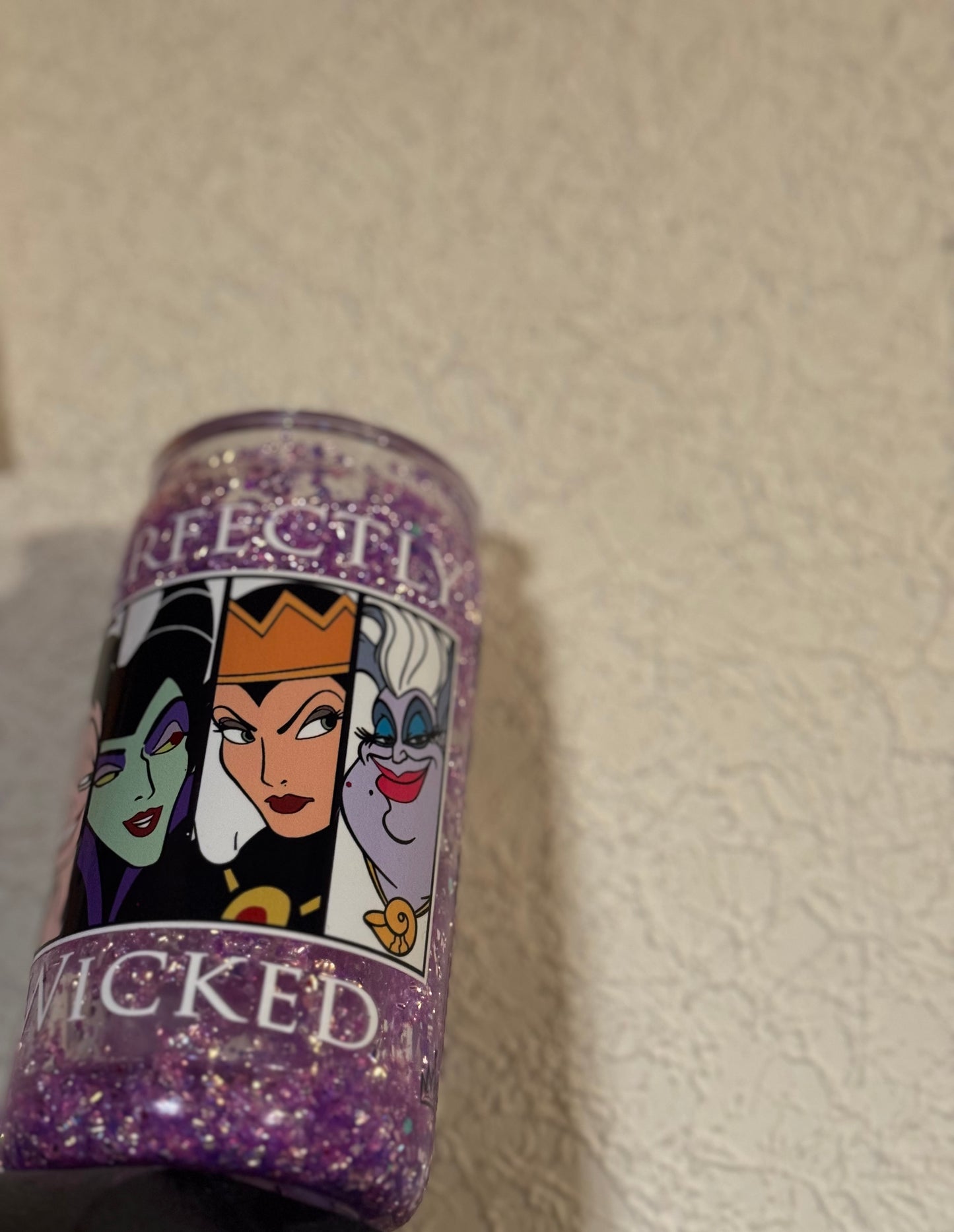 Perfectly Wicked 16 oz / 473ml Snow Globe Tumbler Fast Flow 3d glitter