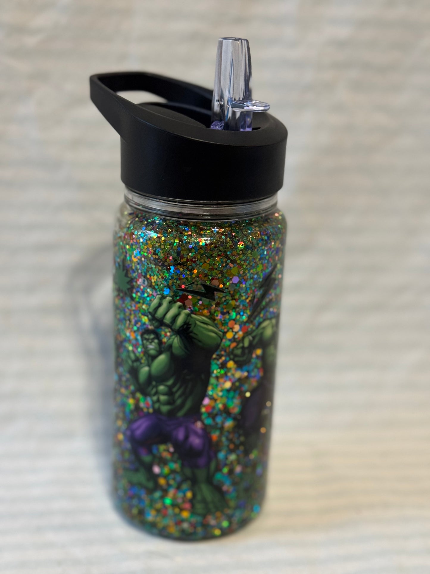🟢 Hulk Green 10oz Snow Globe Tumbler Black Lid
