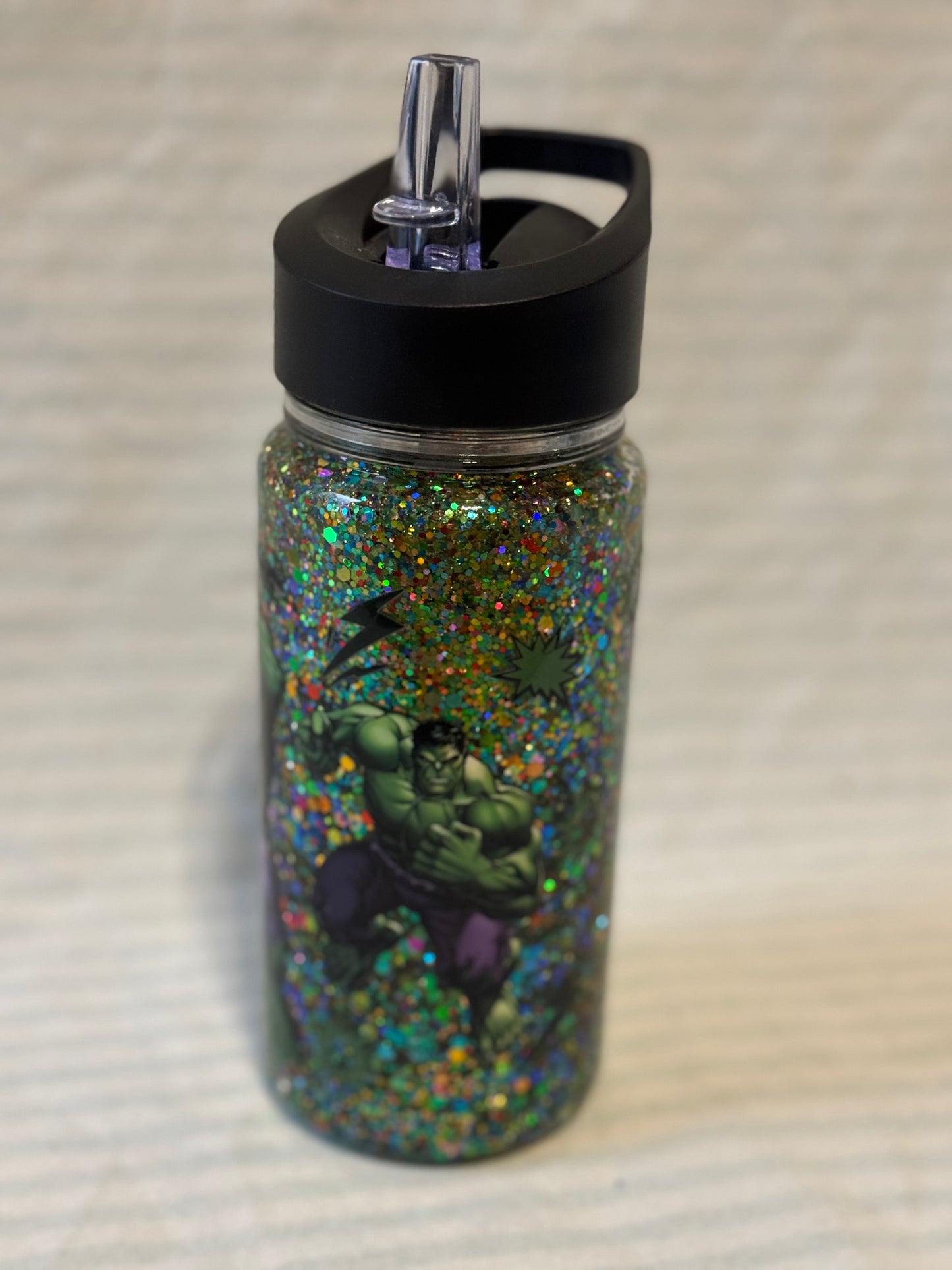 🟢 Hulk Green 10oz Snow Globe Tumbler Black Lid
